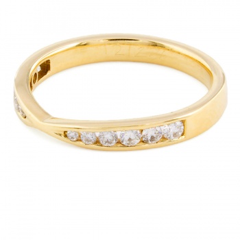 18ct gold Diamond half eternity Ring size P
